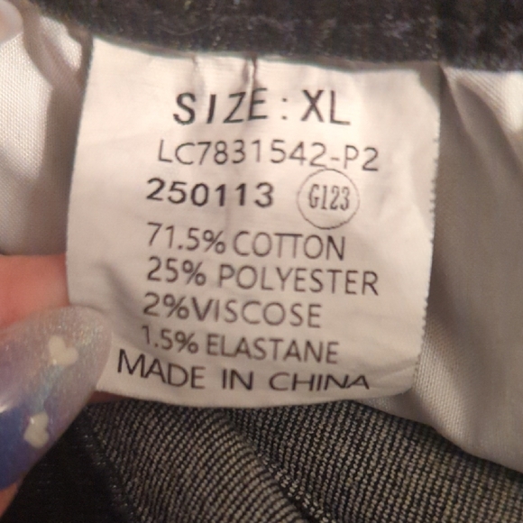 Distressed Black Denim Shorts High Waisted - Picture 4 of 4